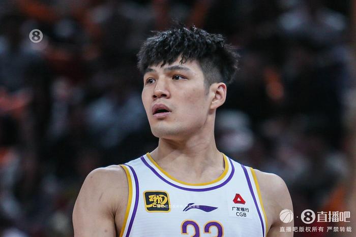 开云官方网站-媒体人：陈国豪不可能当5号位用 但当个换5号位的筹码还是可以的