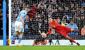 开云登录入口地址-西媒：皇马愿听取卢宁转会报价 凯帕成替补门将引援头号目标