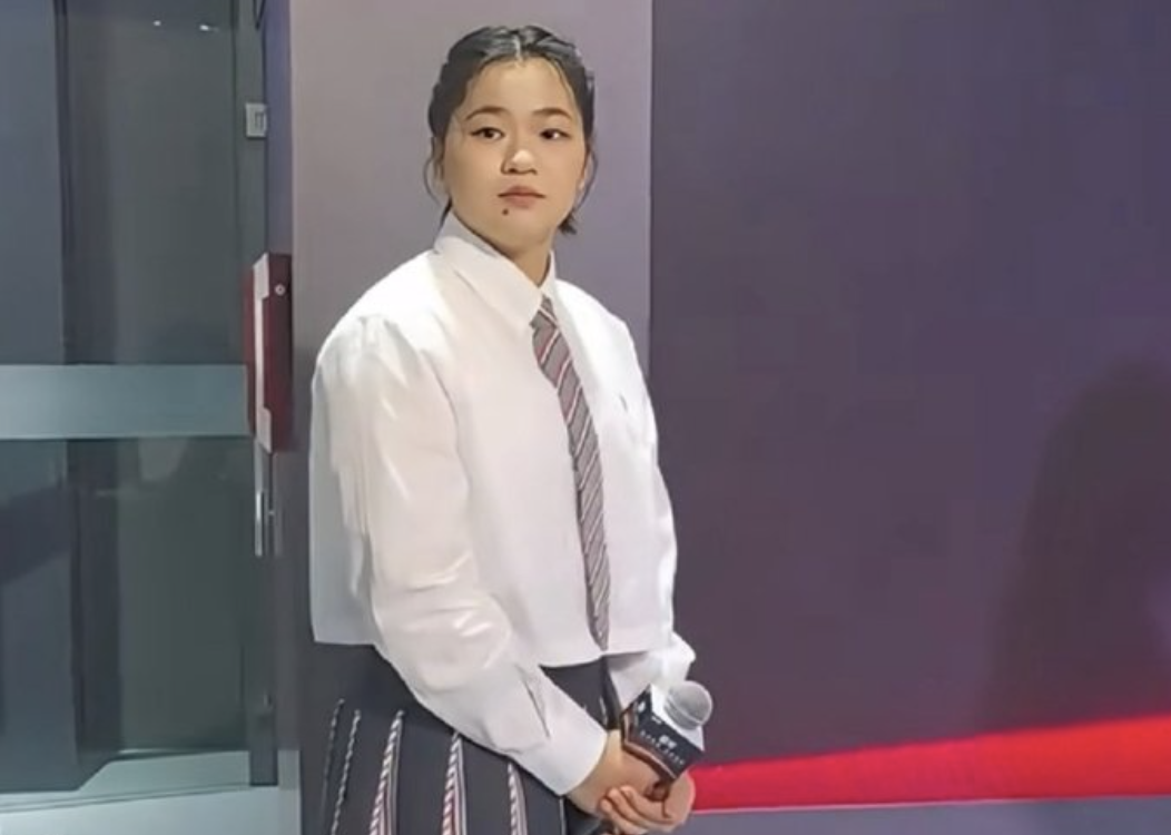 开云登录入口地址-18岁全红婵出席商业活动！罕见穿裙子打领带 疑变胖引发退役猜想